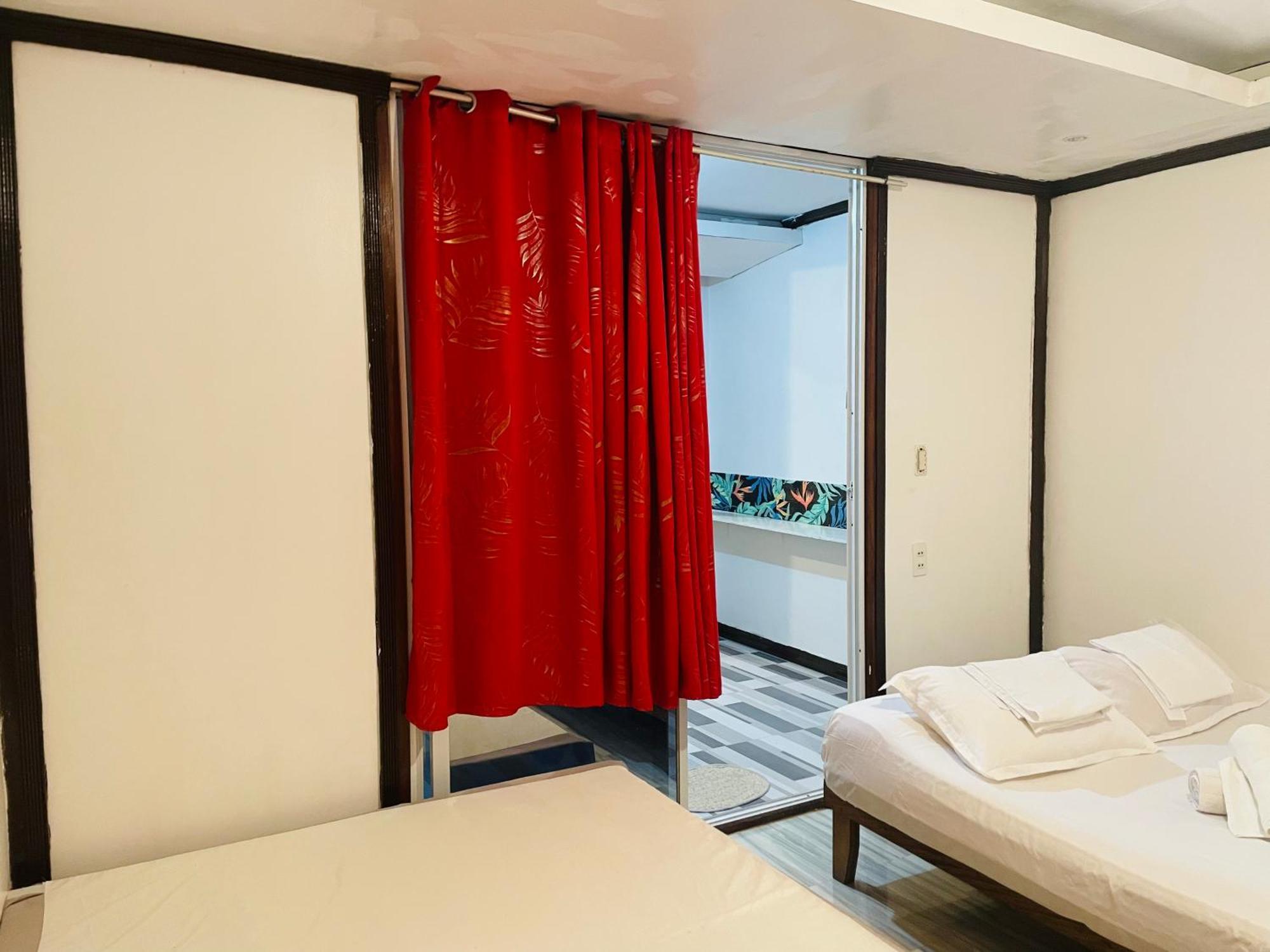 Precious Homestay -Suite Room Burgos  Экстерьер фото